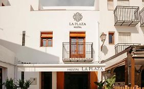 La Plaza Hostal